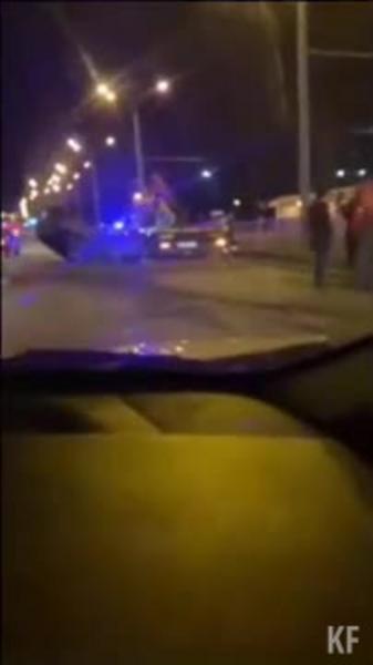 В ДТП  возле «Ак Барс Арены» в Казани перевернулась иномарка