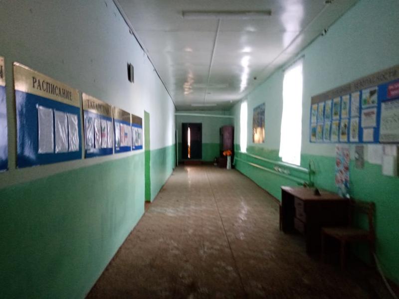 В здании сельской татарстанской школы обрушилась кровля В здании сельской татарстанской школы обрушилась кровля