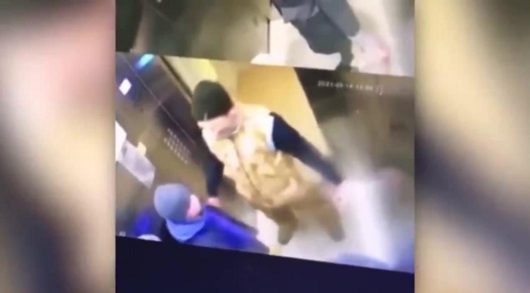 Мужчина в лифте жестоко избил 11-летнего мальчика за рисунки в подъезде