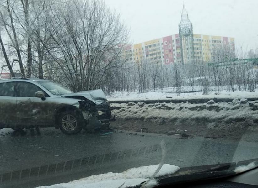 В аварии у штрафстоянки в Нижнекамске есть пострадавший