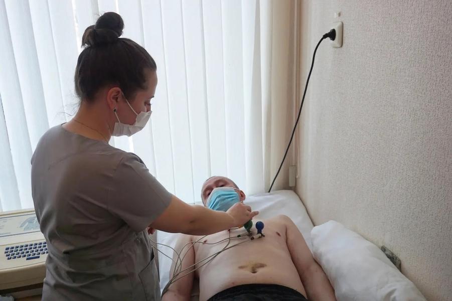 На больничные койки нижнекамских поликлиник с инфарктом чаще попадают курильщики со стажем