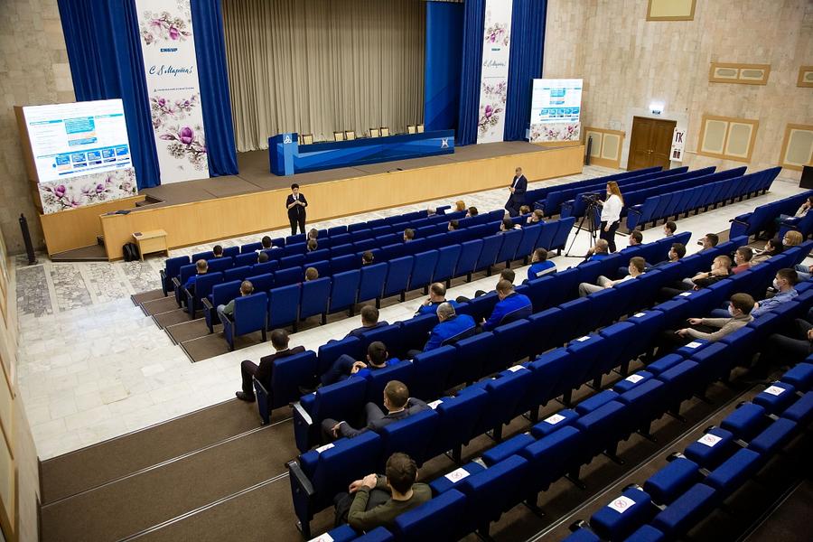 «СИБУР» запустит для специалистов «НКНХ» образовательную программу без отрыва от производства