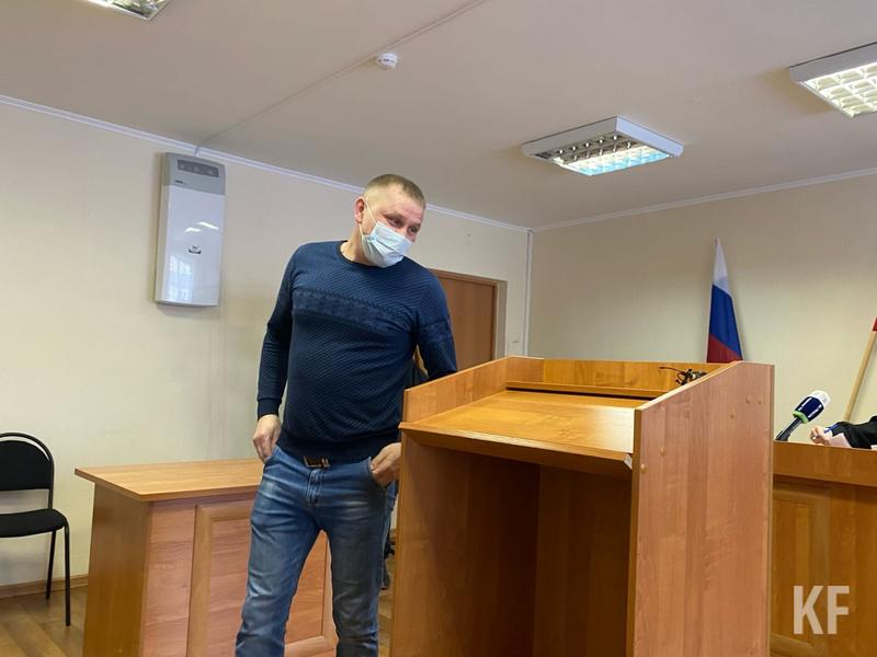 Хотели решить мирно, но не получилось: В суде рассмотрели дело челнинца, не пропустившего скорую помощь Хотели решить мирно, но не получилось: В суде рассмотрели дело челнинца, не пропустившего скорую помощь