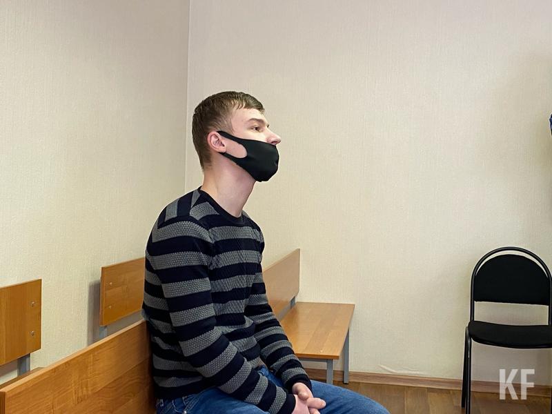 Хотели решить мирно, но не получилось: В суде рассмотрели дело челнинца, не пропустившего скорую помощь Хотели решить мирно, но не получилось: В суде рассмотрели дело челнинца, не пропустившего скорую помощь