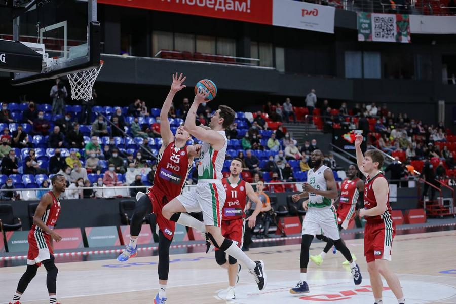 УНИКС потерял лидерство в Единой Лиге ВТБ. Казанцы проиграли два матча подряд