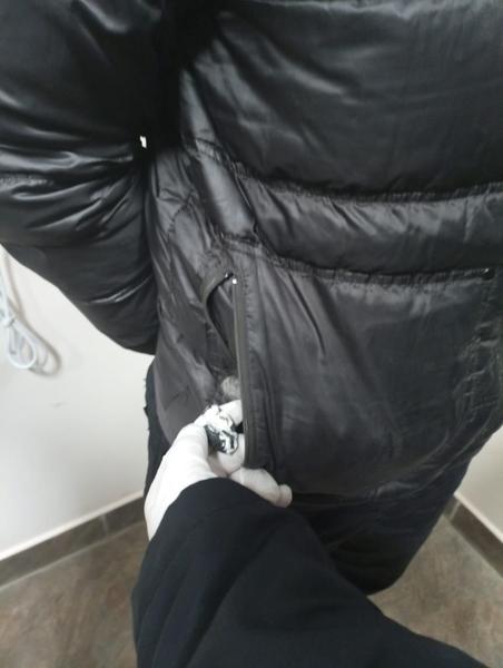 В кармане куртки молодого нижнекамца полицейские нашли обмотанный пластилином сверток