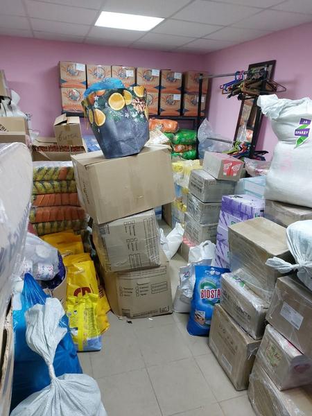 Продукты, деньги и теплые вещи: Как и чем помочь эвакуированным из ЛНР и ДНР