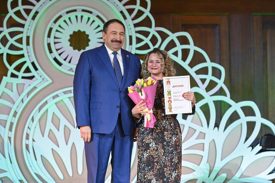 Песошин наградил победителей конкурса «Женщина Года. Мужчина года: женский взгляд» Песошин наградил победителей конкурса «Женщина Года. Мужчина года: женский взгляд»