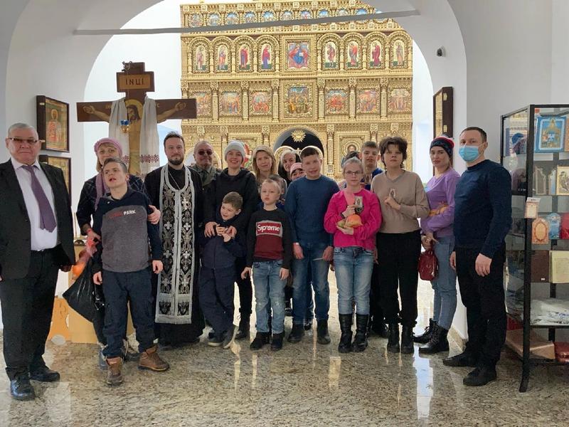 Дети с Донбасса повершили паломничество по святым местам Казанского края