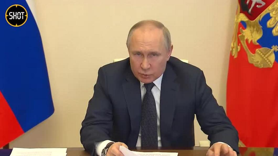 Путин анонсировал увеличение МРОТа, пенсий и соцвыплат