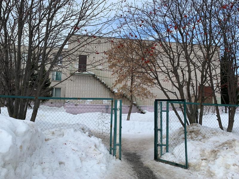 «Нельзя забывать, что мы потеряли столько людей»: Кто расхолаживает вопрос безопасности детей и педагогов в казанских школах?