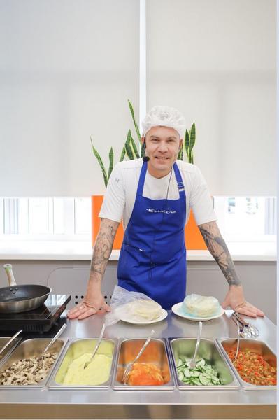 «Казаньоргсинтез» открыл на одном из заводов отремонтированную столовую