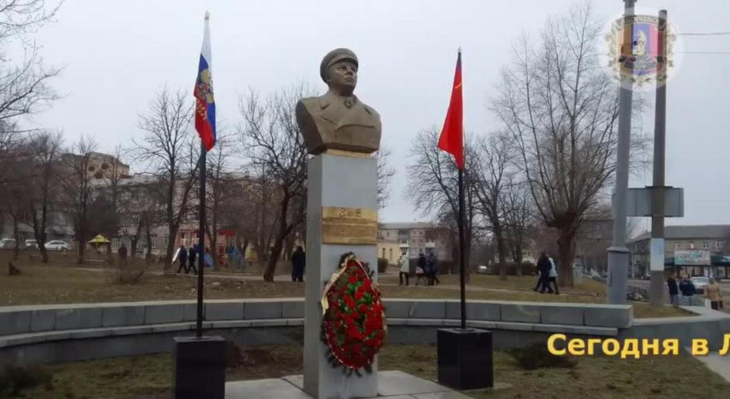 Администрация Лисичанска в ЛНР восстановила памятник Герою СССР маршалу Ворошилову