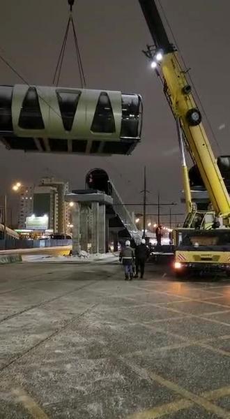 Пешеходный надземный переход установили на проспекте Победы в Казани