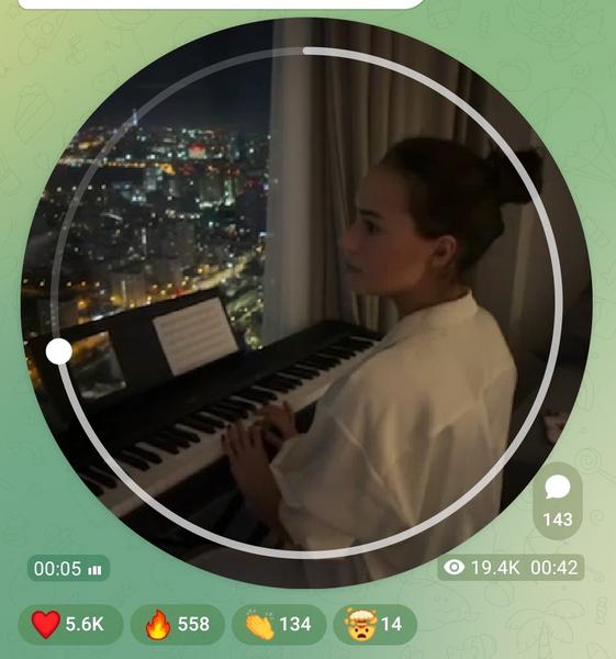 Щербакова сняла Загитову за интересным занятием