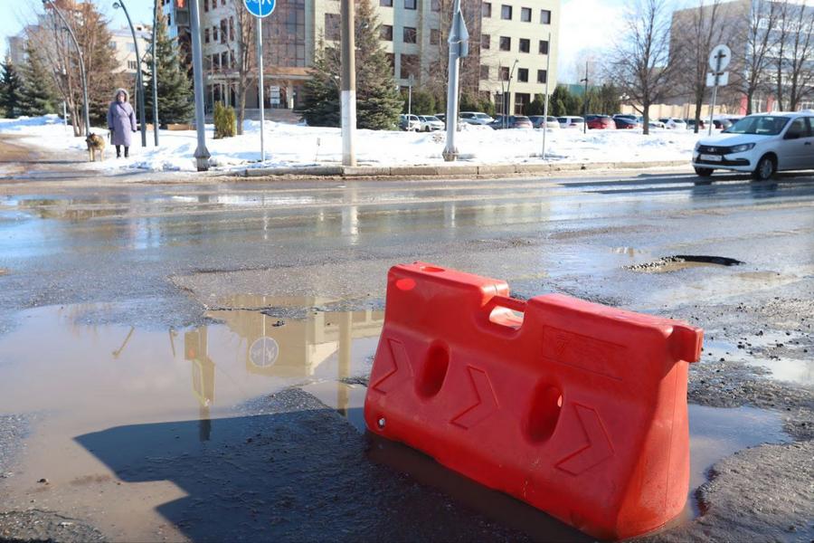 В Нижнекамске стартовал ямочный ремонт
