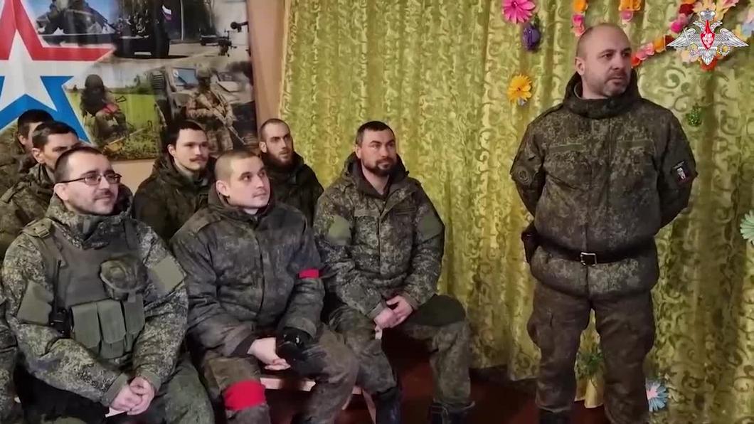 В зоне СВО состоялся телемост между военнослужащими из Татарстана и их близкими