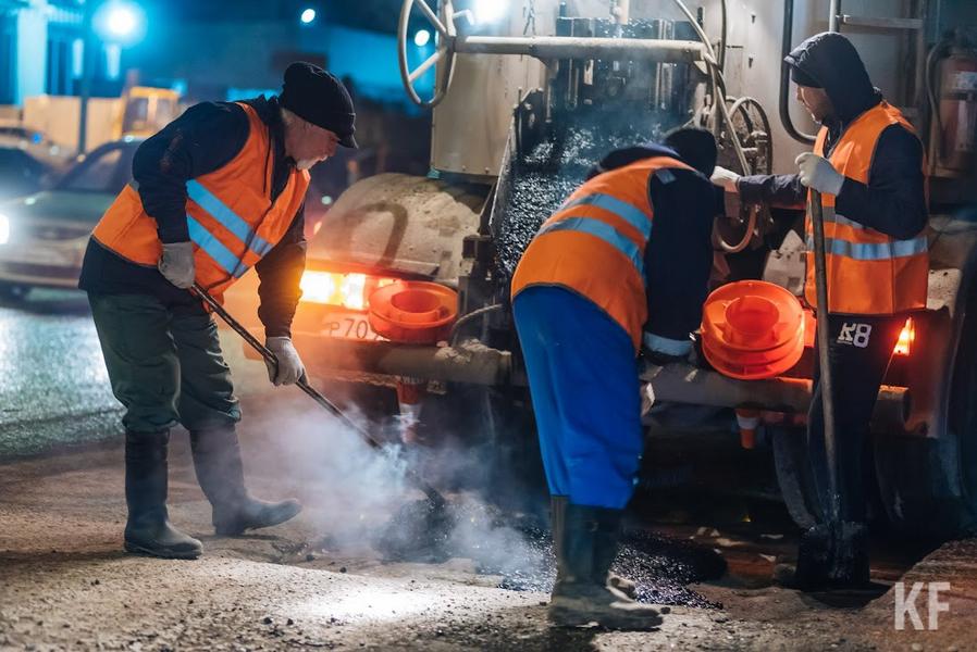 «Больше ждать нельзя»: в Казани идет ямочный ремонт