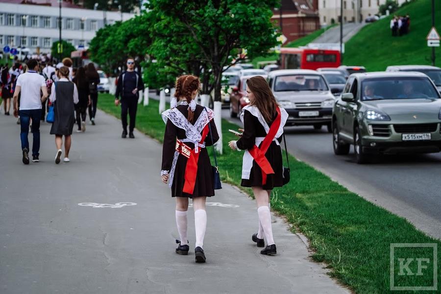 Жители Татарстана жалуются на навязывание места покупки школьной формы