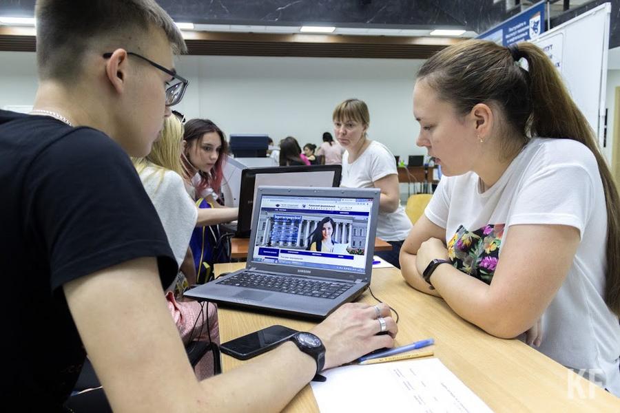 Студенты КФУ сдадут «госы» и получат диплом онлайн