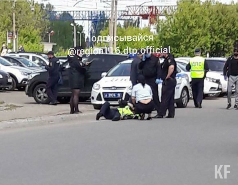 В Казани водитель сбил инспектора ДПС и скрылся