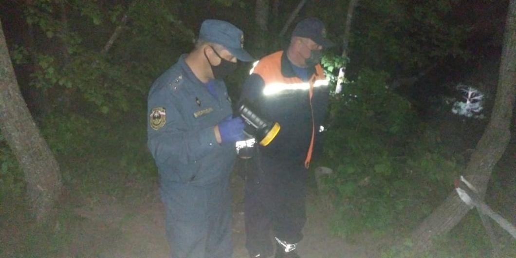 В Татарстане спасатели ищут упавшего с 200-метрового обрыва мужчину В Татарстане спасатели ищут упавшего с 200-метрового обрыва мужчину