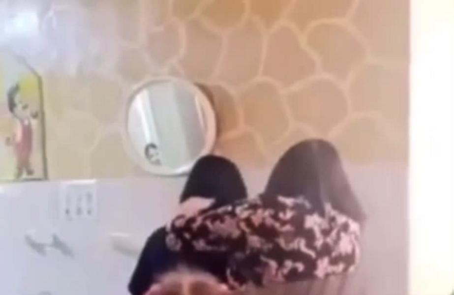 Насильно смывшая макияж со школьницы учительница объяснила свою агрессию последствиями вакцины от COVID-19