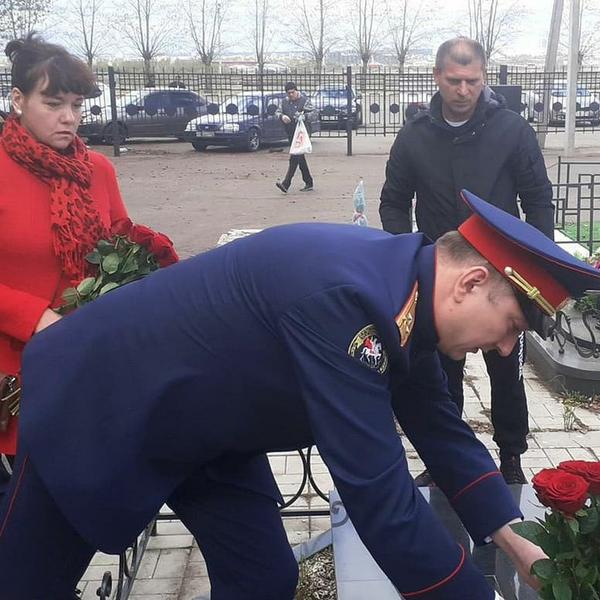 Правоохранители Татарстана почтили память героически погибшего Данила Садыкова