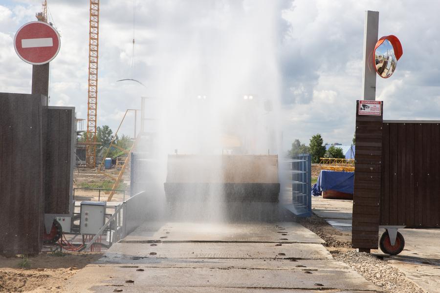 Метшину показали первую в Казани эко-мойку грузовиков за 1 млн рублей Метшину показали первую в Казани эко-мойку грузовиков за 1 млн рублей