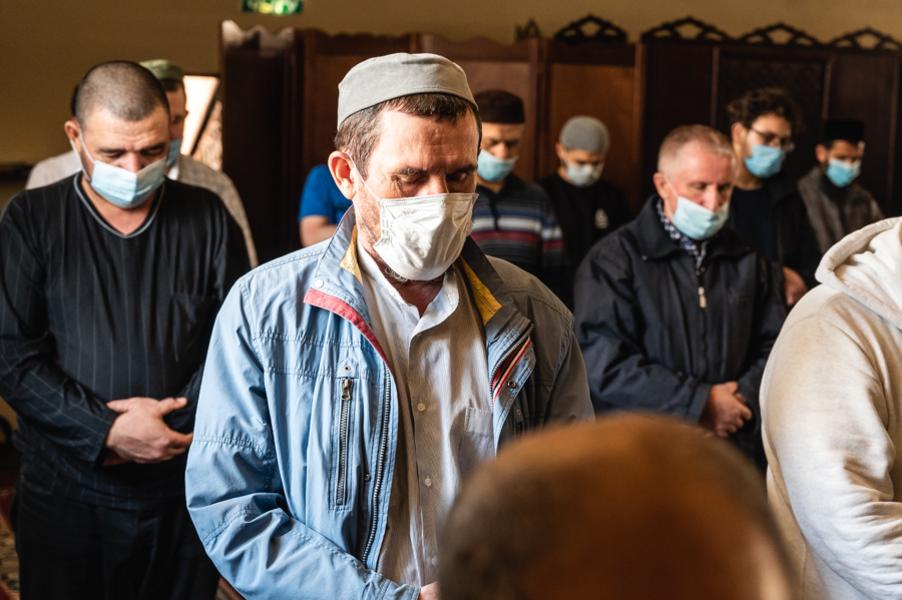 В мечетях Татарстана совершили ду’а по погибшим в трагедии в казанской гимназии