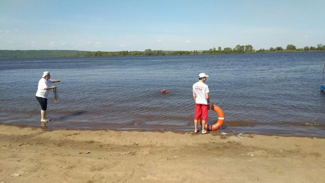 В Нижнекамске идет подготовка к пляжному сезону В Нижнекамске идет подготовка к пляжному сезону