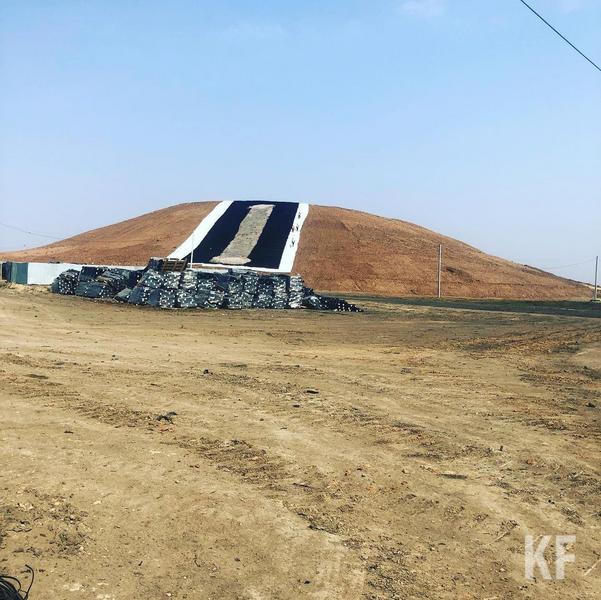 На месте несакционированной свалки под Нижнекамском приступили к благоустройству На месте несакционированной свалки под Нижнекамском приступили к благоустройству