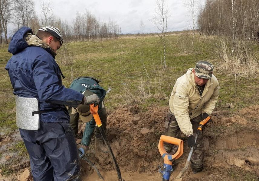 Нижнекамские поисковики подняли останки четверых бойцов Советской Армии на экспедиции в Смоленской области