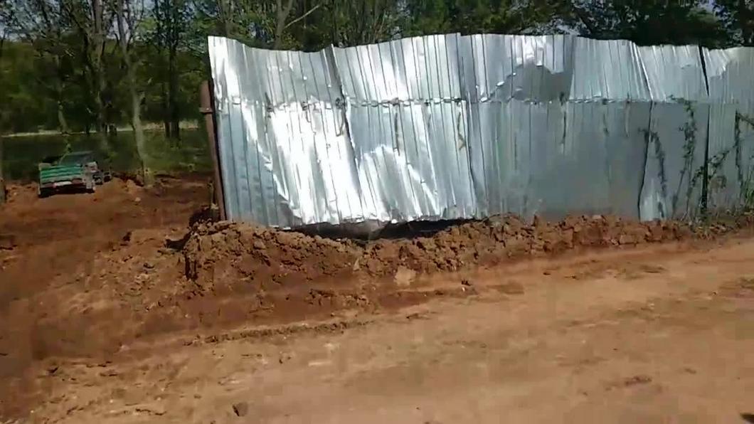 У понтонного моста под Нижнекамском строят базу отдыха - дачники готовят письмо в прокуратуру