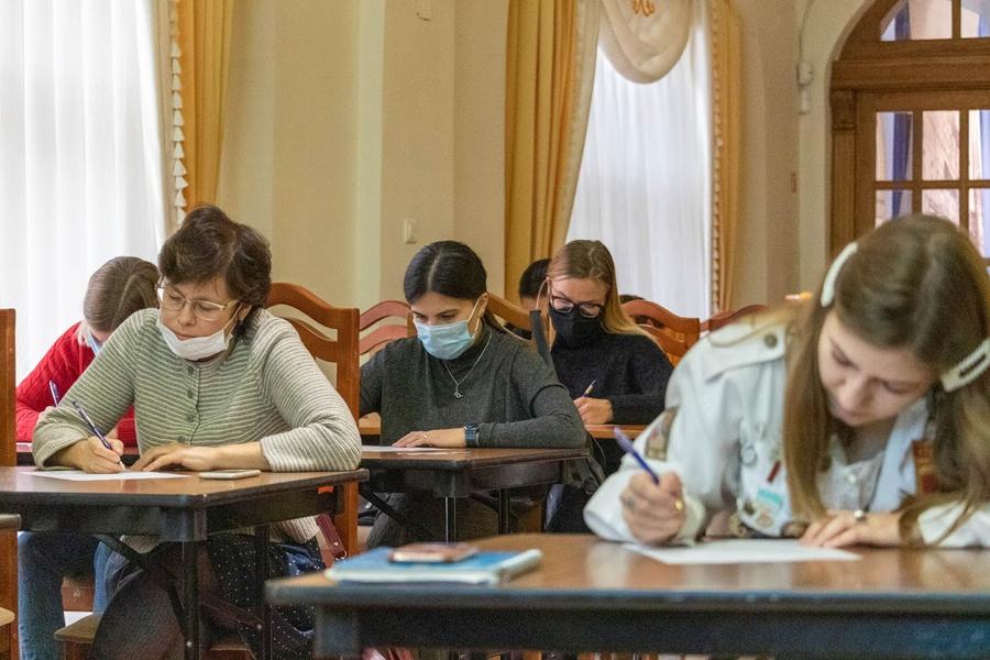 Педагогам указали на проблему самопознания