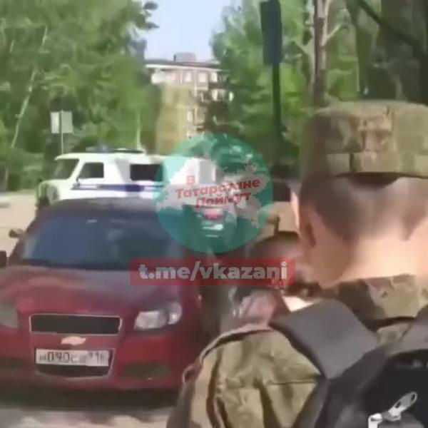 Школу №67 эвакуировали из-за сообщения от последователя казанского стрелка