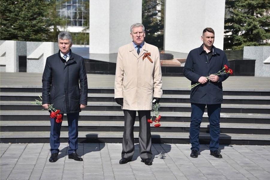 Колонна из полусотни единиц транспорта проехала «По дорогам героев» в Нижнекамском районе
