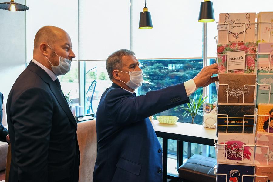 Рустам Минниханов одобрил идею объединить татарские радиоканалы в одно приложение