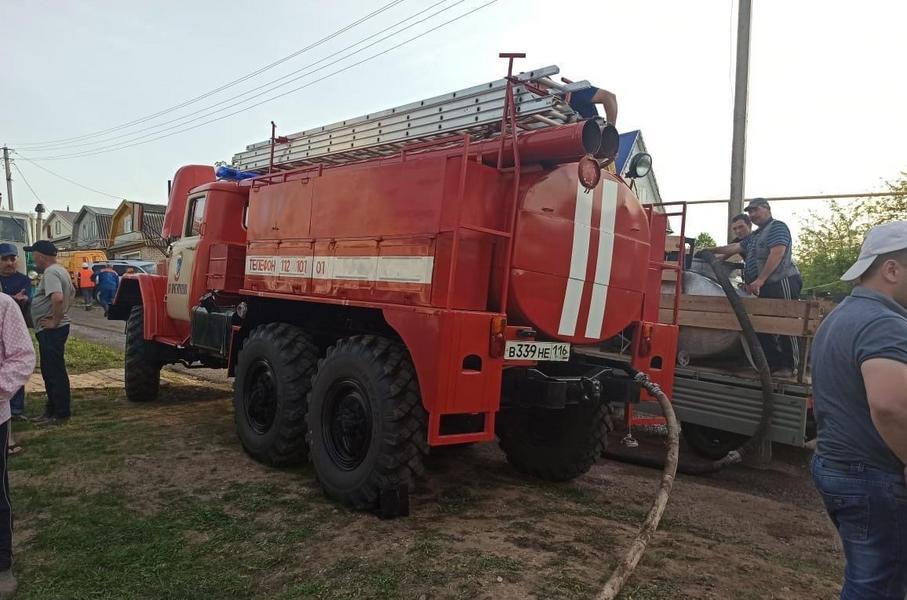 На пожаре в частном доме в Татарстане сильно обгорел мужчина