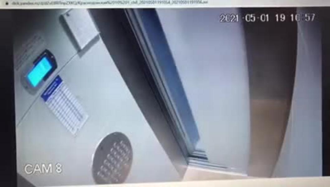 Задержанный мужчина объяснил, почему зверски избил ребенка в лифте