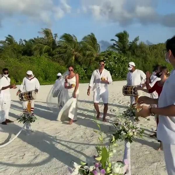 Воспитанник «Нефтехимика» сыграл свадьбу на Мальдивах Воспитанник «Нефтехимика» сыграл свадьбу на Мальдивах