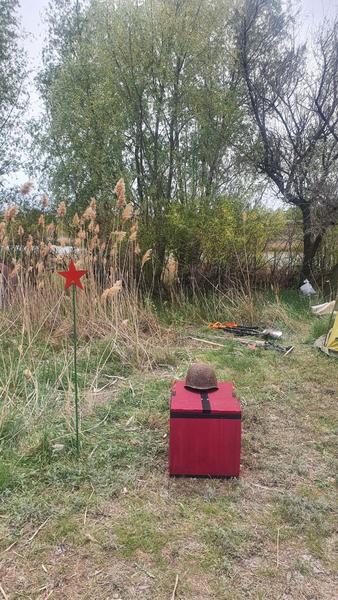 Внучка погибшего красноармейца приехала на раскопки, чтобы встретиться с нижнекамскими поисковиками отряда «Нефтехимик»