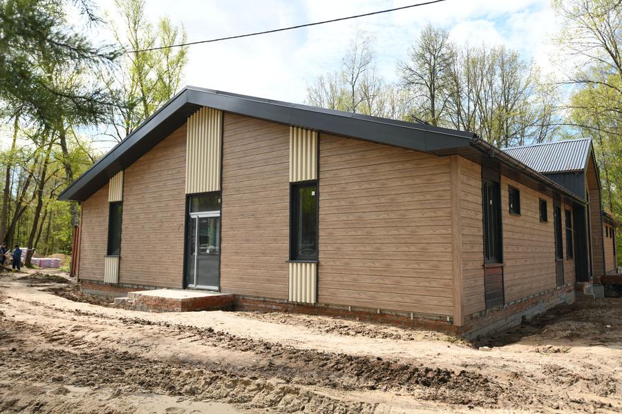 Метшин ознакомился с ходом работ капремонта детского лагеря «Молодая гвардия»