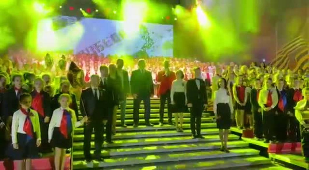 В Зеленодольске спели песню «День Победы» 770 детей и мэр города Михаил Афанасьев