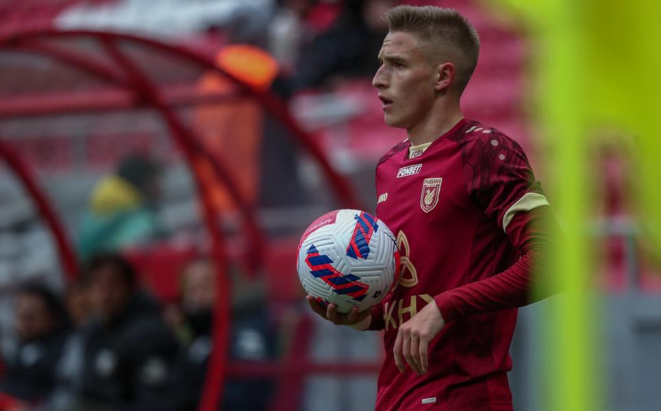 «Рубин» готов играть в ФНЛ, а тренировать команду будет Леонид Слуцкий. Итоги большой пресс-конференции Рустема Сайманова «Рубин» готов играть в ФНЛ, а тренировать команду будет Леонид Слуцкий. Итоги большой пресс-конференции Рустема Сайманова