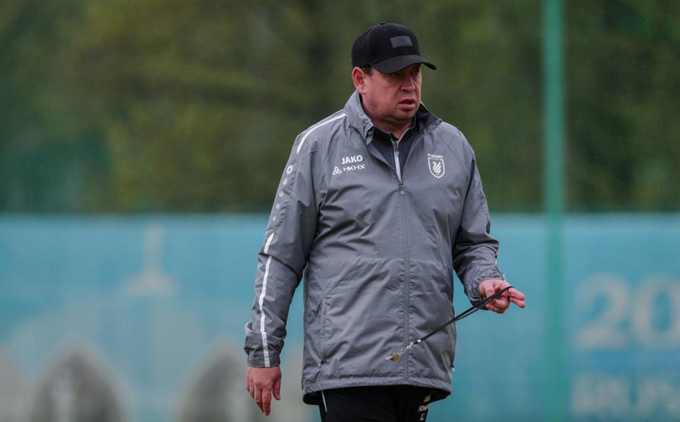 Леонид Слуцкий готов работать с командой в ФНЛ. Главное из интервью тренера Леонид Слуцкий готов работать с командой в ФНЛ. Главное из интервью тренера