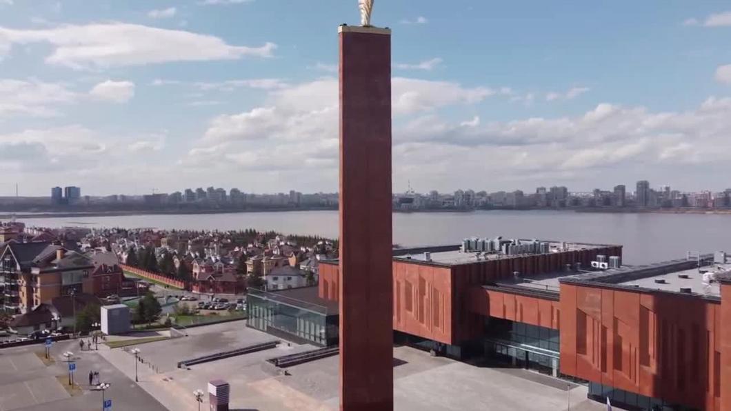 Рустам Минниханов поздравил татарстанцев с Днем весны и труда