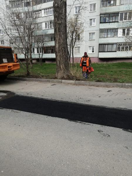 Сотрудники МУП «Метроэлектротранс» за майские выходные восстановили контактные сети