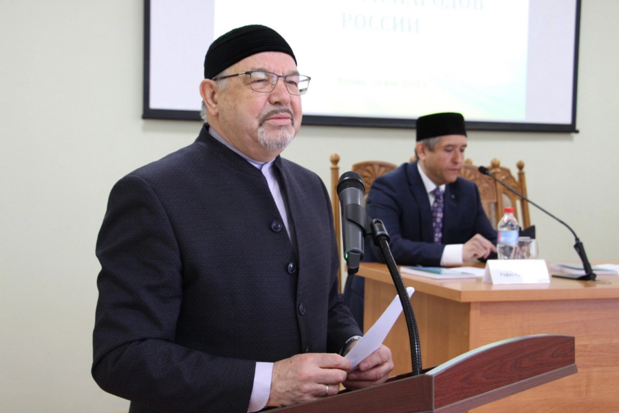 «Городской татарин - обуржуазенный, он хорошо живёт и в мечеть ходит когда ему плохо»