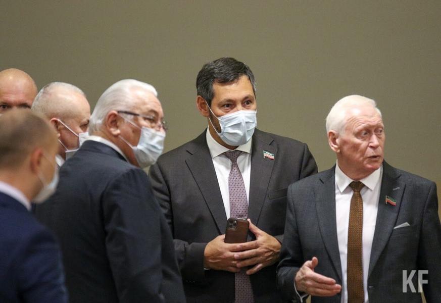 О новом исполняющем обязанности министра промышленности и торговли Татарстана: Он знает положение дел изнутри и проблемы, которые мешают развиваться нашей промышленности